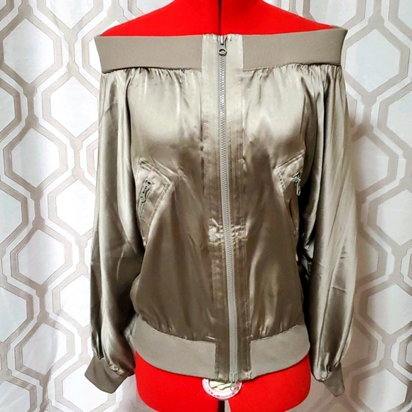 🔥host pick🔥 silk off the shoulder jacket - Picture 1 of 7